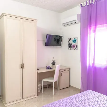 Milla Bed & Breakfast